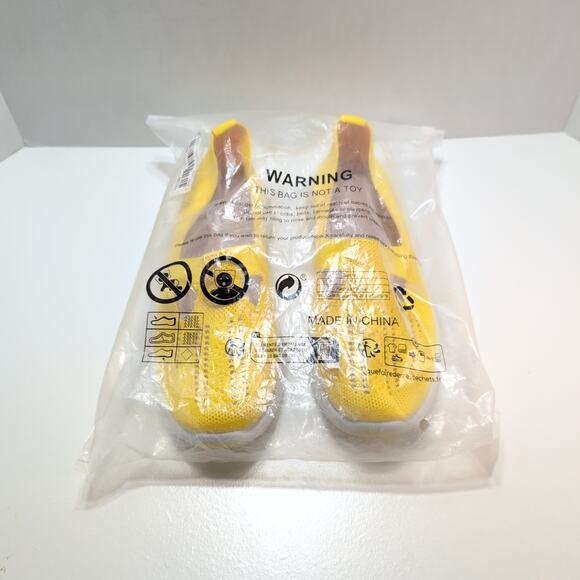 Flyknit Comfort Slip On Walking Shoes New In Package Women's 11 Yellow/White - Picture 2 of 8